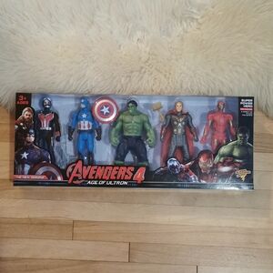 Avengers 4 bnwt